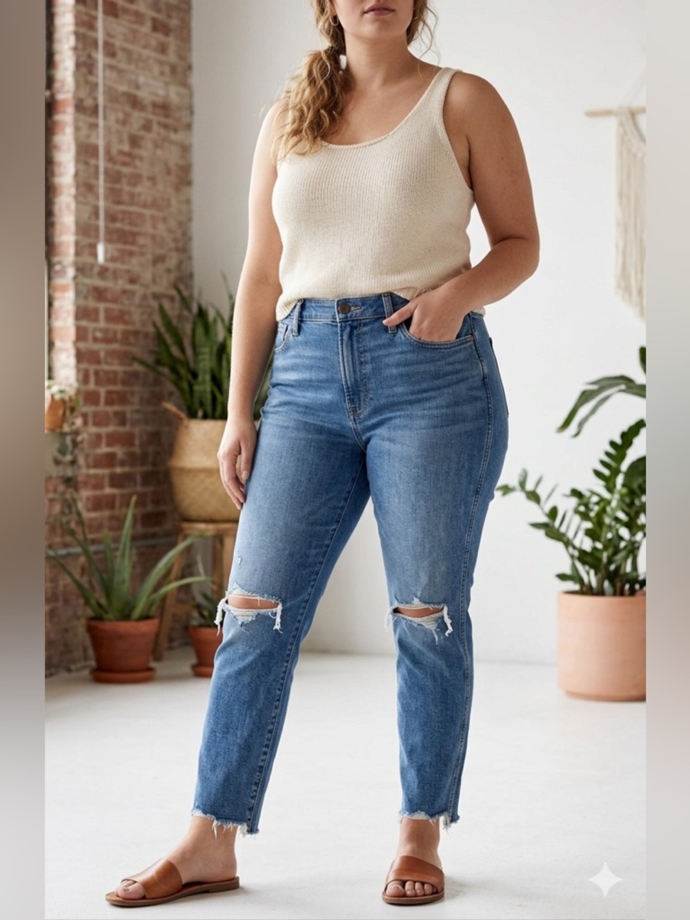 Madewell | Distressed Raw Hem Curvy Roadtripper Jeans | Sz 30P